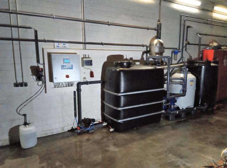 Juni 2019 Kiesfilteranlage für Busbetrieb